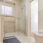 Apartment Homely 2bdr With Terrace By Lovelystay