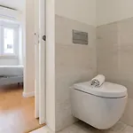 Homely 2bdr With Terrace By Lovelystay Apartment *