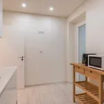 Apartment Homely 2bdr With Terrace By Lovelystay Lisbon