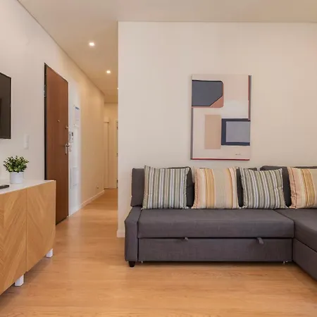 Homely 2bdr With Terrace By Lovelystay * Lisboa