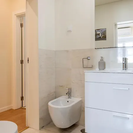 Homely 2bdr With Terrace By Lovelystay Apartament *