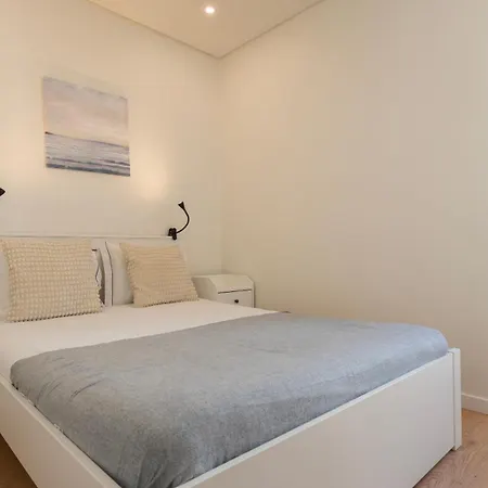 Homely 2bdr With Terrace By Lovelystay