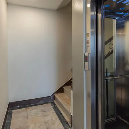 Homely 2bdr With Terrace By Lovelystay Apartman Lisboa