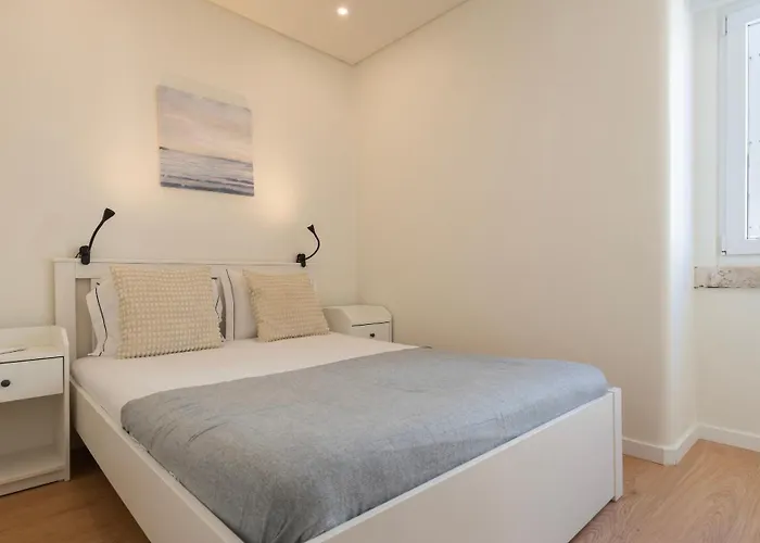 Homely 2bdr With Terrace By Lovelystay