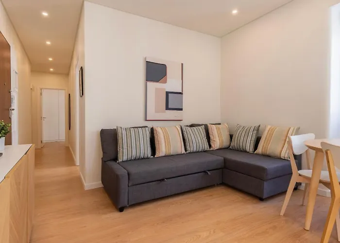 شقة Homely 2bdr With Terrace By Lovelystay