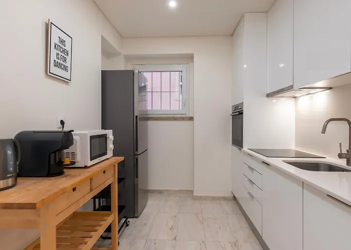 Homely 2bdr With Terrace By Lovelystay *