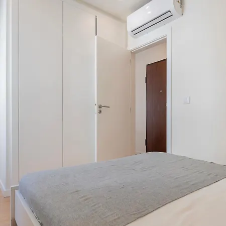 Homely 2bdr With Terrace By Lovelystay